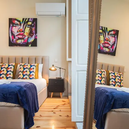 Luxury Style 10 With Ac Downtown Near Metro Apartment