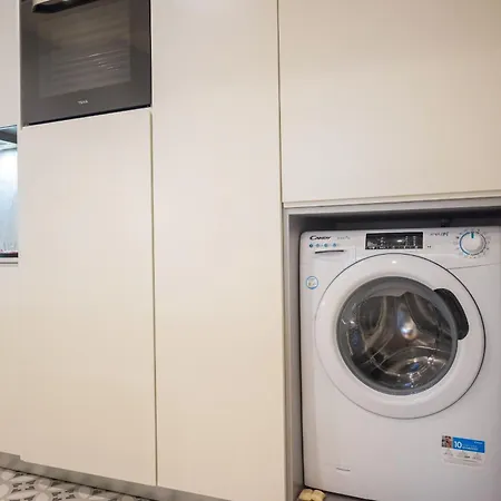 Luxury Style 1 With Ac Downtown Near Metro *