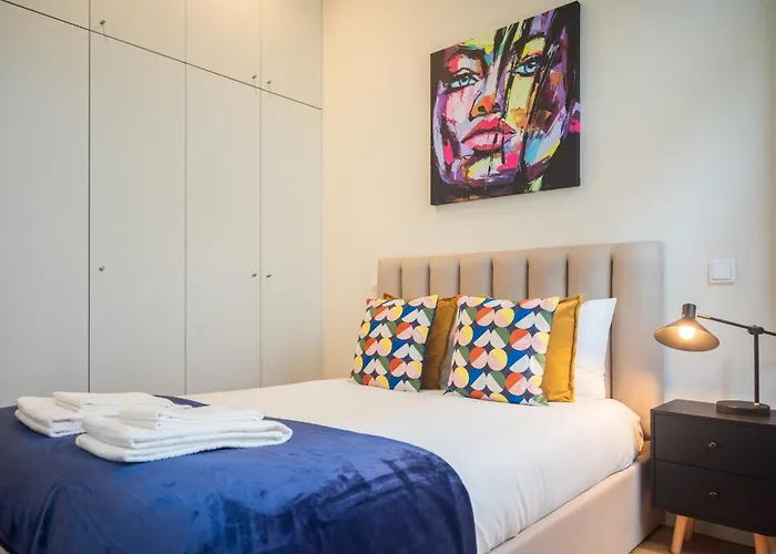 Luxury Style 10 With Ac Downtown Near Metro