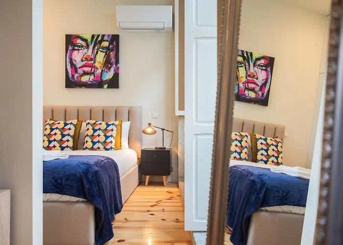 Luxury Style 10 With Ac Downtown Near Metro Apartment