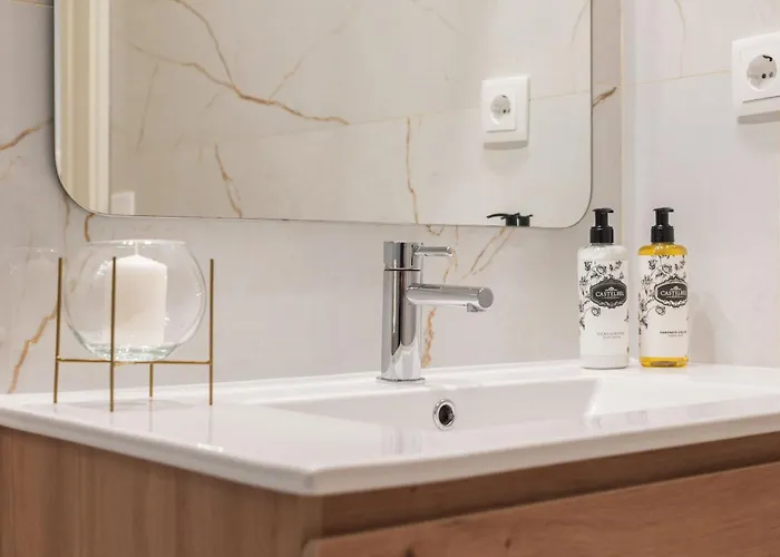 Luxury Style 10 With Ac Downtown Near Metro Porto