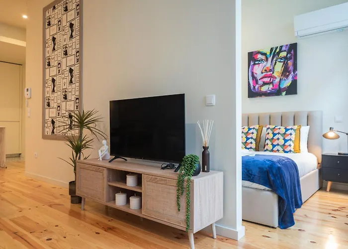 Luxury Style 10 With Ac Downtown Near Metro 아파트 포르투