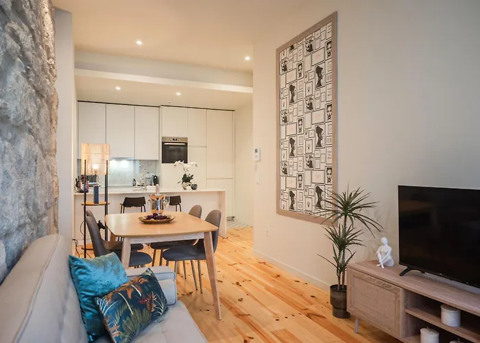 Luxury Style 10 With Ac Downtown Near Metro 아파트 포르투